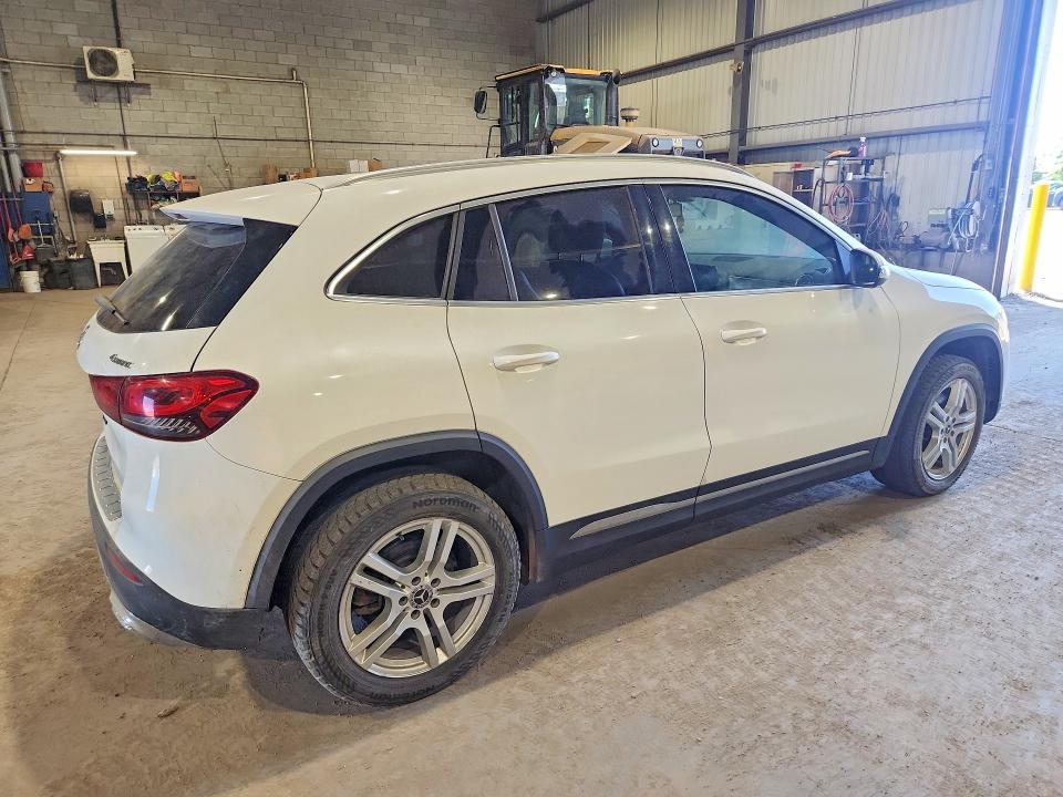 59984496 :رقم المزاد ، W1N4N4HB7MJ141947 vin ، 2021 Mercedes-benz Gla مزاد بيع