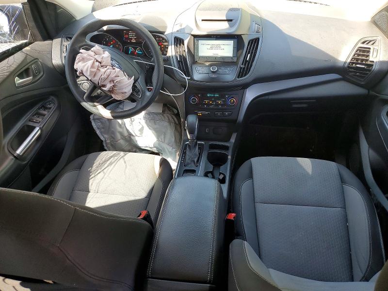 62538856 :رقم المزاد ، 1FMCU0GD1JUC91849 vin ، 2018 Ford Escape مزاد بيع