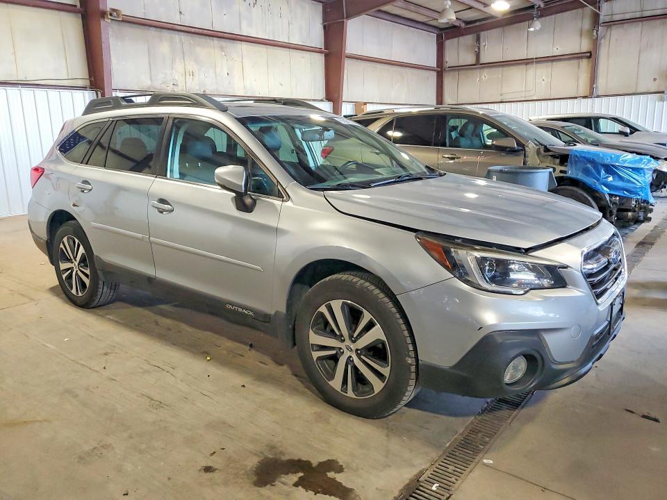 2018 Subaru Outback მანქანა იყიდება აუქციონზე, vin: 4S4BSAKC7J3215127, აუქციონის ნომერი: 61861026