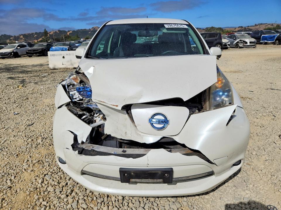 59676676 :رقم المزاد ، 1N4AZ0CP8FC304614 vin ، 2015 Nissan Leaf مزاد بيع