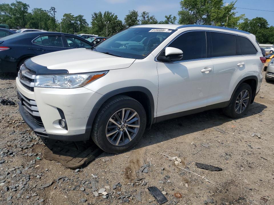 2019 Toyota Highlander მანქანა იყიდება აუქციონზე, vin: 5TDJZRFH2KS570092, აუქციონის ნომერი: 61350006