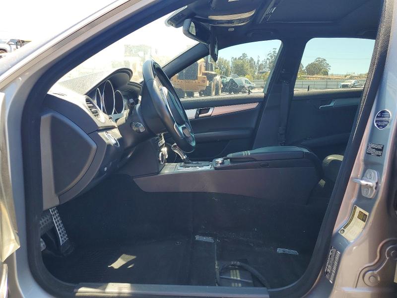 61033976 :رقم المزاد ، WDDGF4HB8CR233852 vin ، 2012 Mercedes-benz C مزاد بيع