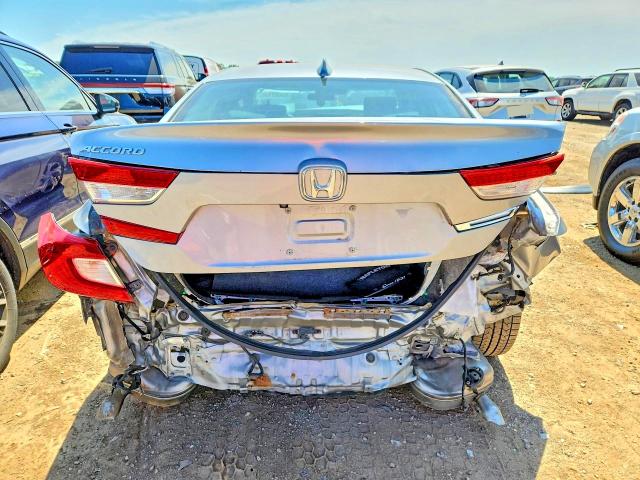 Продажа на аукционе авто 2018 Honda Accord, vin: 1HGCV1F40JA080329, номер лота: 60682196