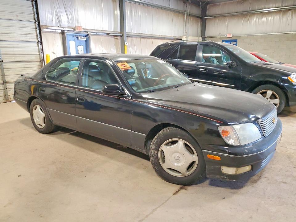 61223006 :رقم المزاد ، JT8BH28F8W0104880 vin ، 1998 Lexus Ls مزاد بيع