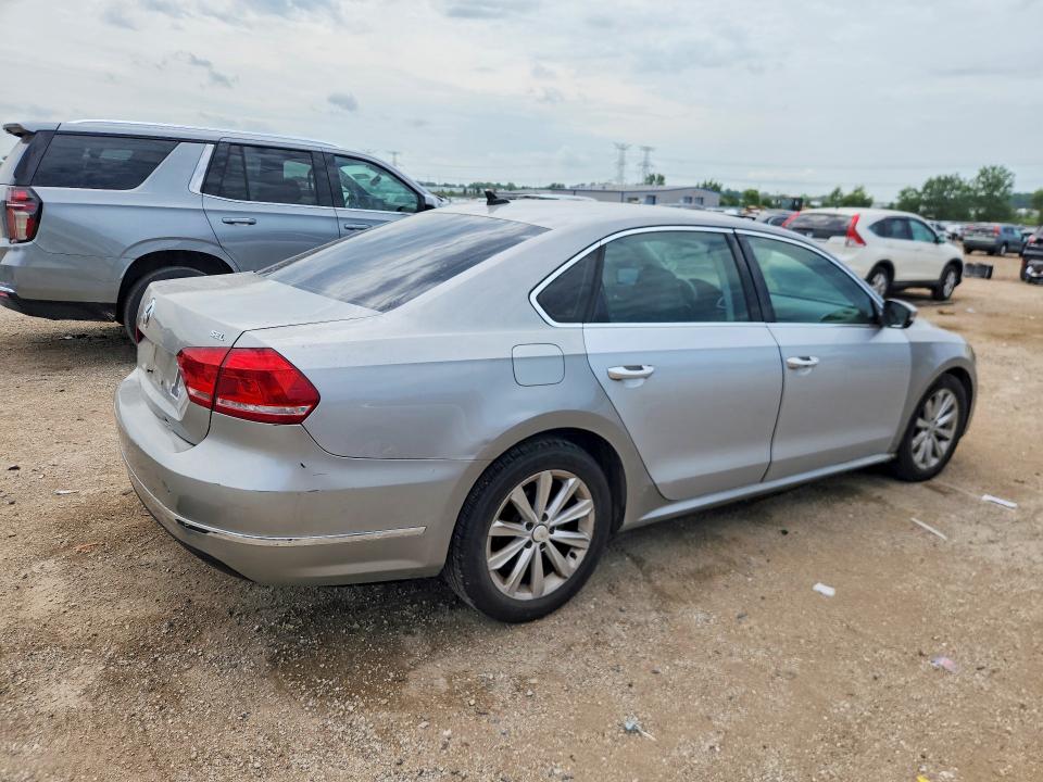 60251276 :رقم المزاد ، 1VWCP7A33DC020934 vin ، 2013 Volkswagen Passat مزاد بيع