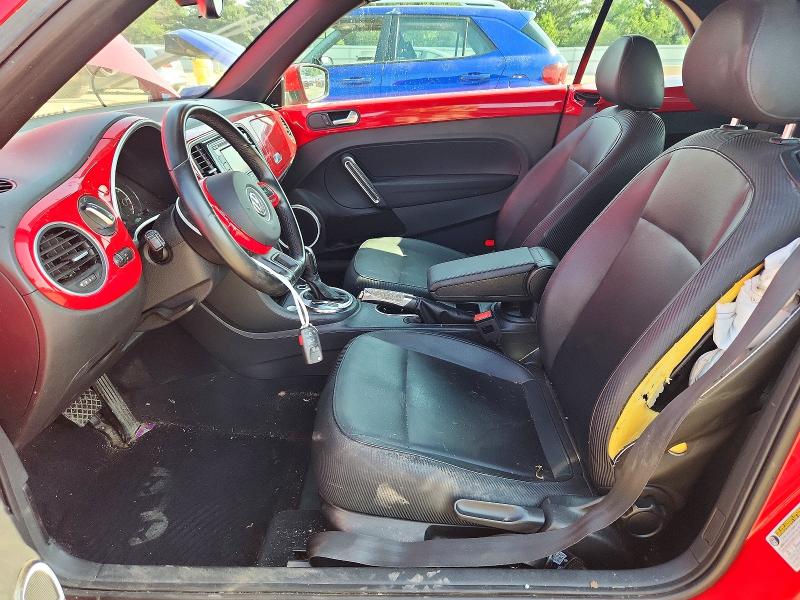 58797796 :رقم المزاد ، 3VW5X7AT3DM817806 vin ، 2013 Volkswagen Beetle مزاد بيع