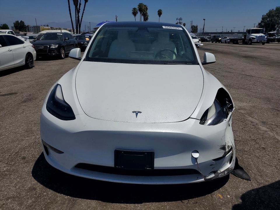 Auction sale of the 2023 Tesla Model Y, vin: 7SAYGDEEXPF630262, lot number: 62603326