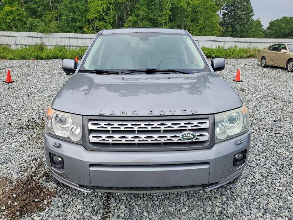 2011 Land Rover Lr2 მანქანა იყიდება აუქციონზე, vin: SALFR2BN8BH280364, აუქციონის ნომერი: 61964276