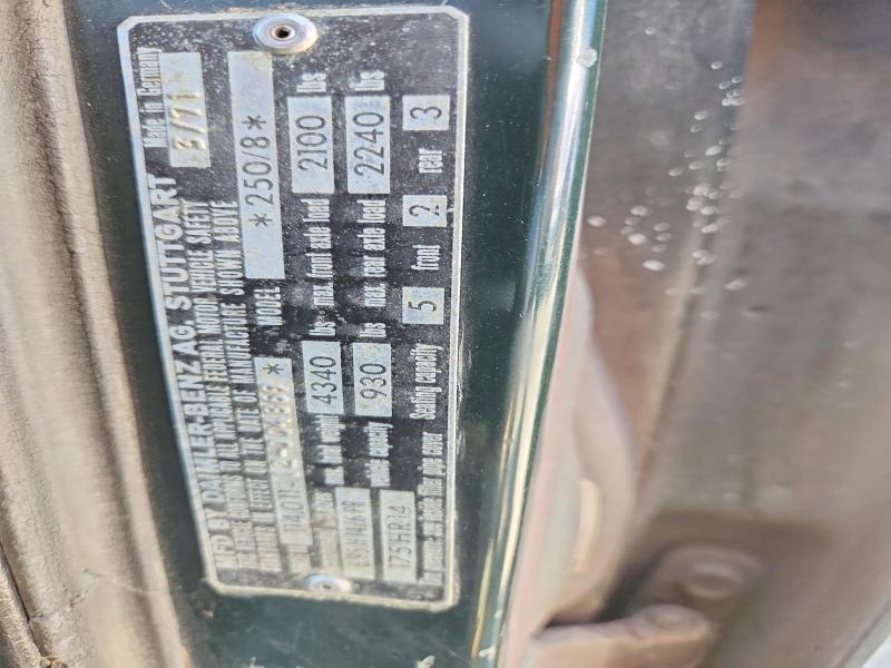 1971 Mercedes-benz 250 მანქანა იყიდება აუქციონზე, vin: 111401112004869, აუქციონის ნომერი: 62472846