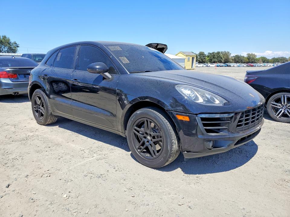60891296 :رقم المزاد ، WP1AA2A52JLB21098 vin ، 2018 Porsche Macan مزاد بيع