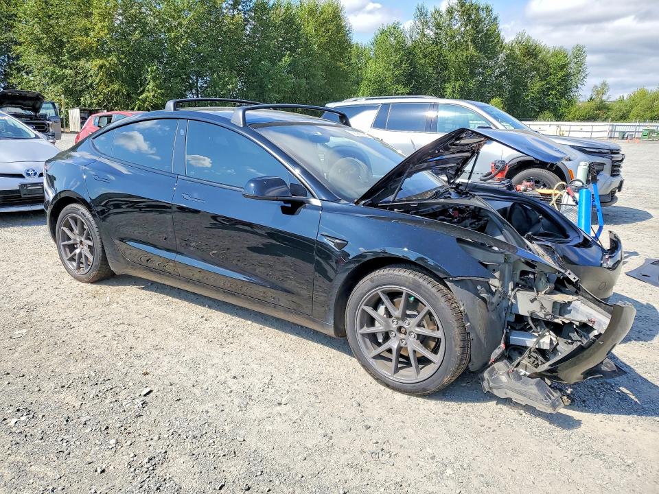 62081926 :رقم المزاد ، 5YJ3E1EB9NF337578 vin ، 2022 Tesla Model 3 مزاد بيع