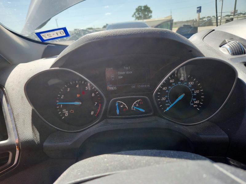 2015 Ford Escape მანქანა იყიდება აუქციონზე, vin: 1FMCU9J95FUB48712, აუქციონის ნომერი: 62871646