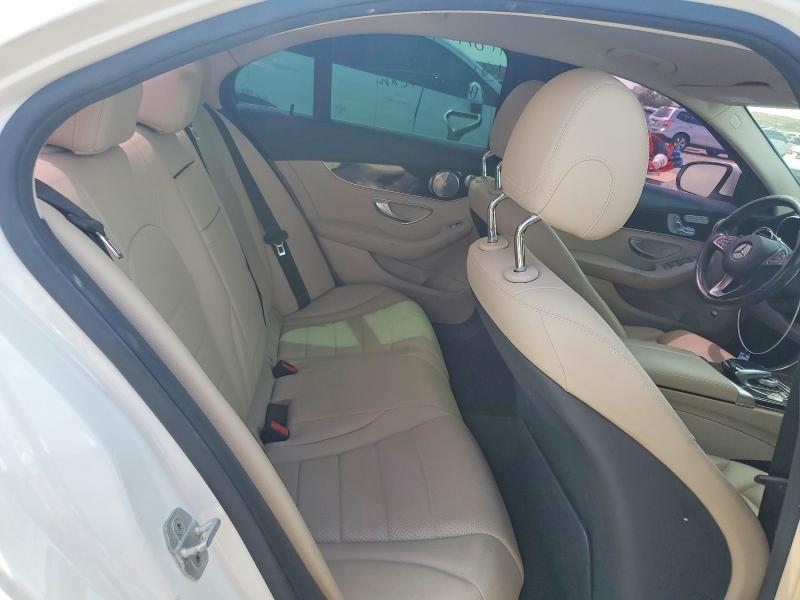 Продажа на аукционе авто 2015 Mercedes-benz C, vin: 55SWF4KBXFU022420, номер лота: 59120806