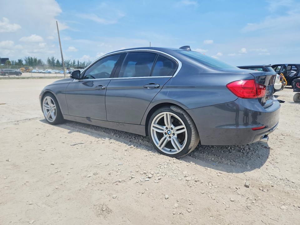 62611826 :رقم المزاد ، WBA3F9C54DF145260 vin ، 2013 Bmw Activehybrid 3 مزاد بيع