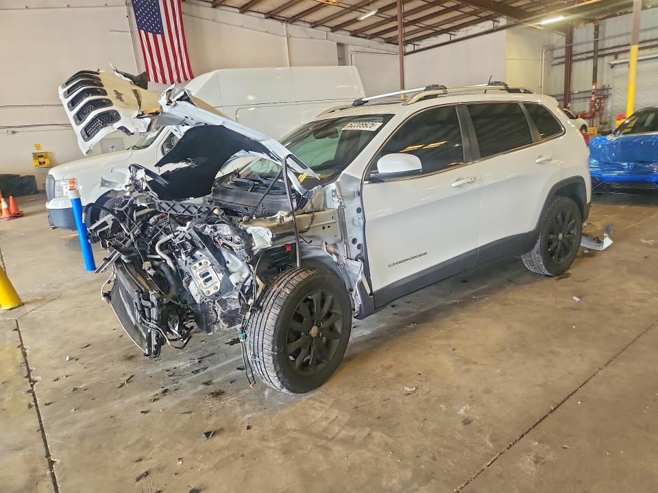62209926 :رقم المزاد ، 1C4PJMDS6FW512334 vin ، 2015 Jeep Cherokee مزاد بيع