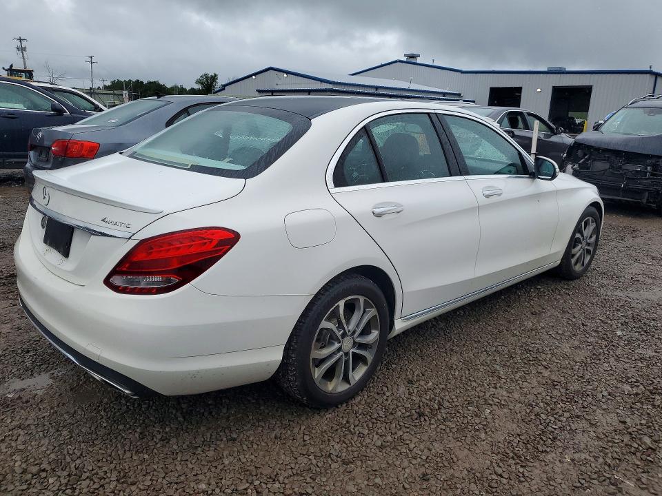2016 Mercedes-benz C მანქანა იყიდება აუქციონზე, vin: 55SWF4KB9GU174304, აუქციონის ნომერი: 62879626