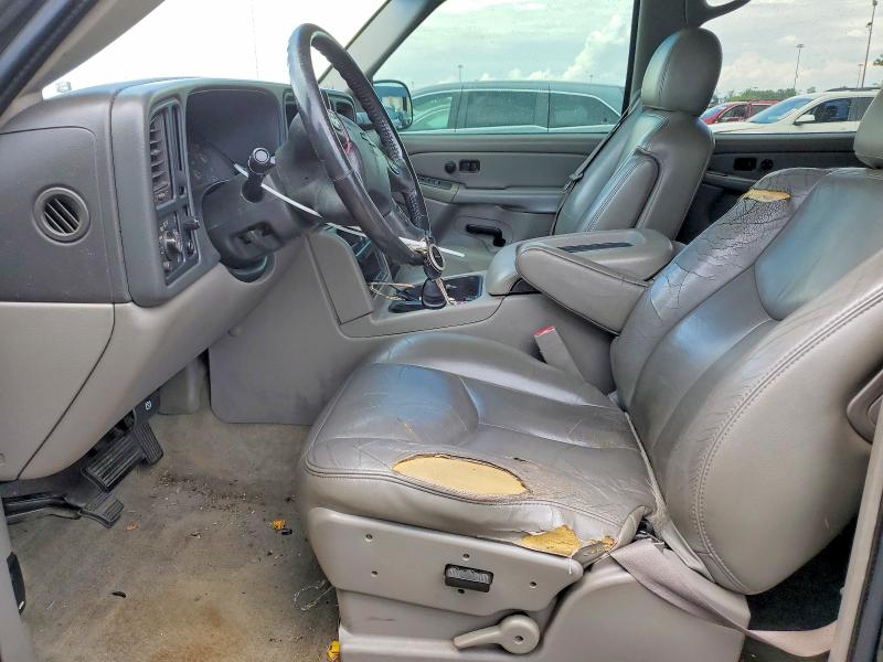 2005 Chevrolet Suburban მანქანა იყიდება აუქციონზე, vin: 3GNEC16Z25G252335, აუქციონის ნომერი: 59401966