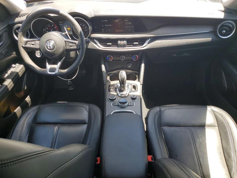 60431166 :رقم المزاد ، ZASPAKBN2L7C83357 vin ، 2020 Alfa Romeo Stelvio مزاد بيع