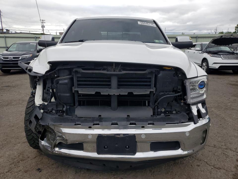 60646776 :رقم المزاد ، 1C6RR7VT6HS813665 vin ، 2017 Ram 1500 مزاد بيع
