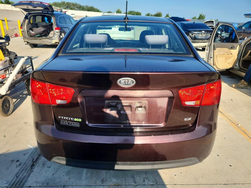 2011 Kia Forte მანქანა იყიდება აუქციონზე, vin: KNAFU4A20B5444505, აუქციონის ნომერი: 63302396