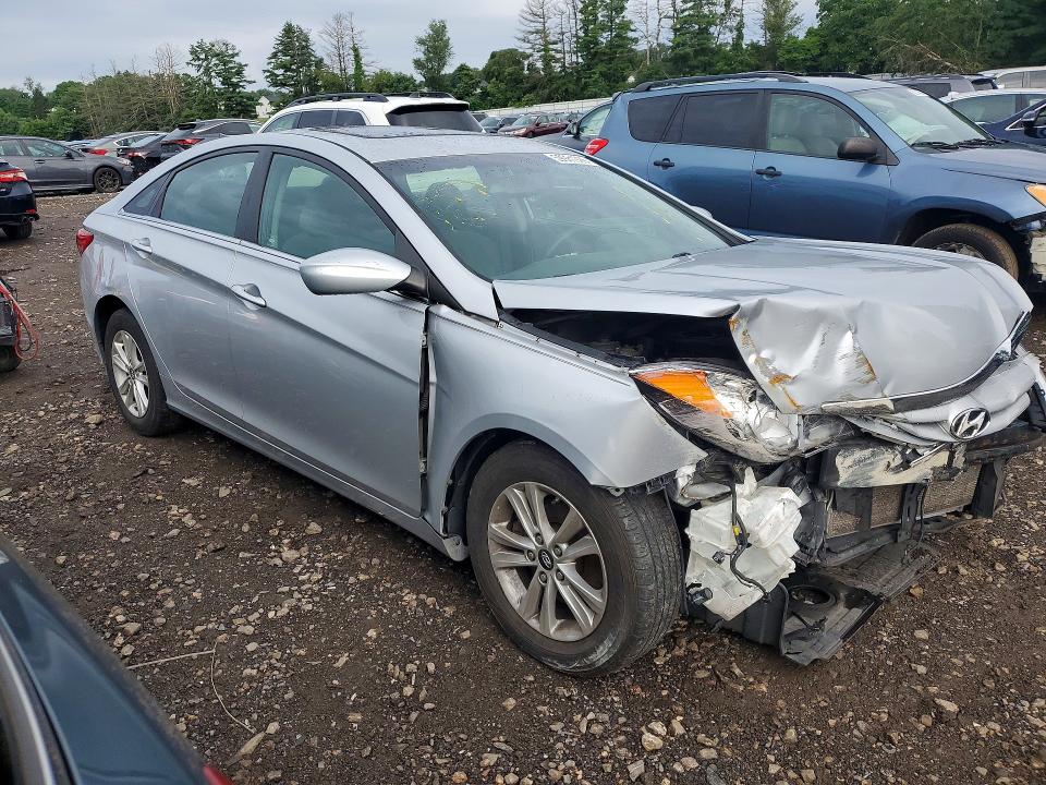 59981926 :رقم المزاد ، 5NPEB4AC9DH785854 vin ، 2013 Hyundai Sonata مزاد بيع