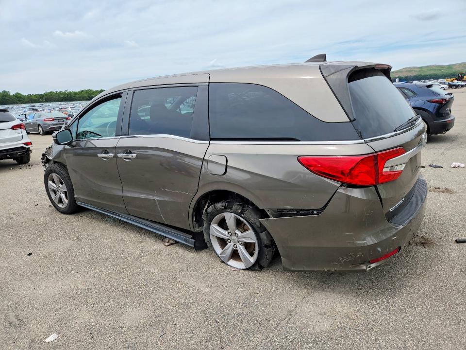 60119926 :رقم المزاد ، 5FNRL6H77JB094528 vin ، 2018 Honda Odyssey مزاد بيع