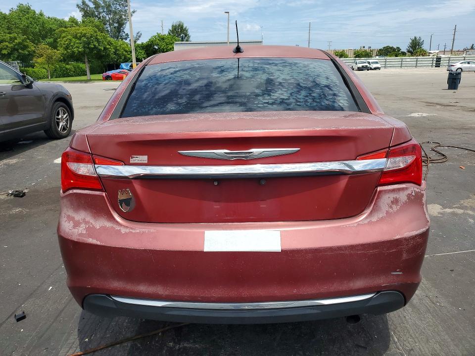 2013 Chrysler 200 მანქანა იყიდება აუქციონზე, vin: 1C3CCBAB2DN697880, აუქციონის ნომერი: 63542936