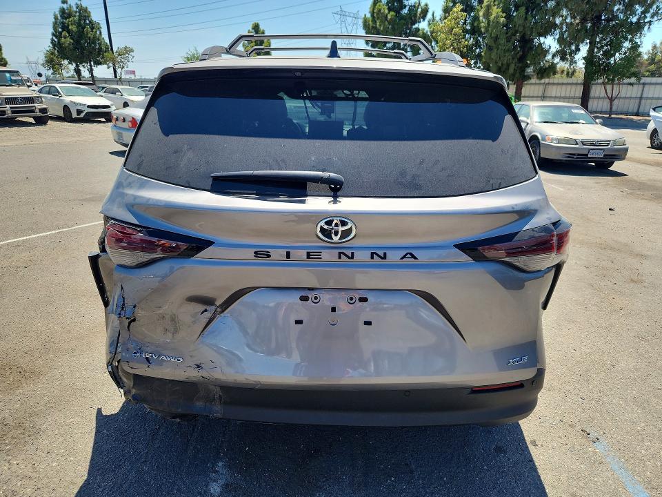 Продажа на аукционе авто 2026 Toyota Sienna, vin: 5TDYSKFC0TS249815, номер лота: 60066976
