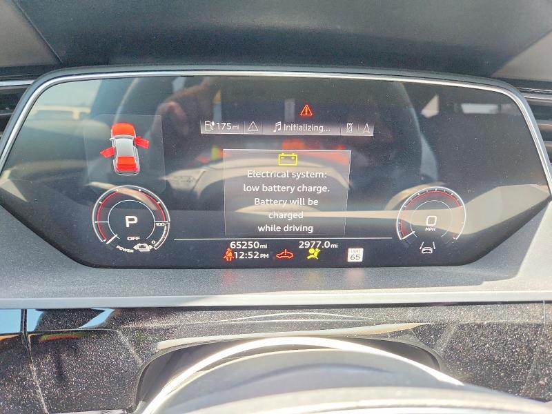 Aukcja sprzedaży 2022 Audi E-tron, vin: WA13AAGEXNB039301, numer aukcji: 62633596