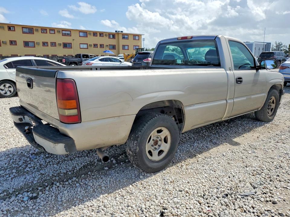 2000 Chevrolet Silverado მანქანა იყიდება აუქციონზე, vin: 1GCEC14W1YE156063, აუქციონის ნომერი: 59852666