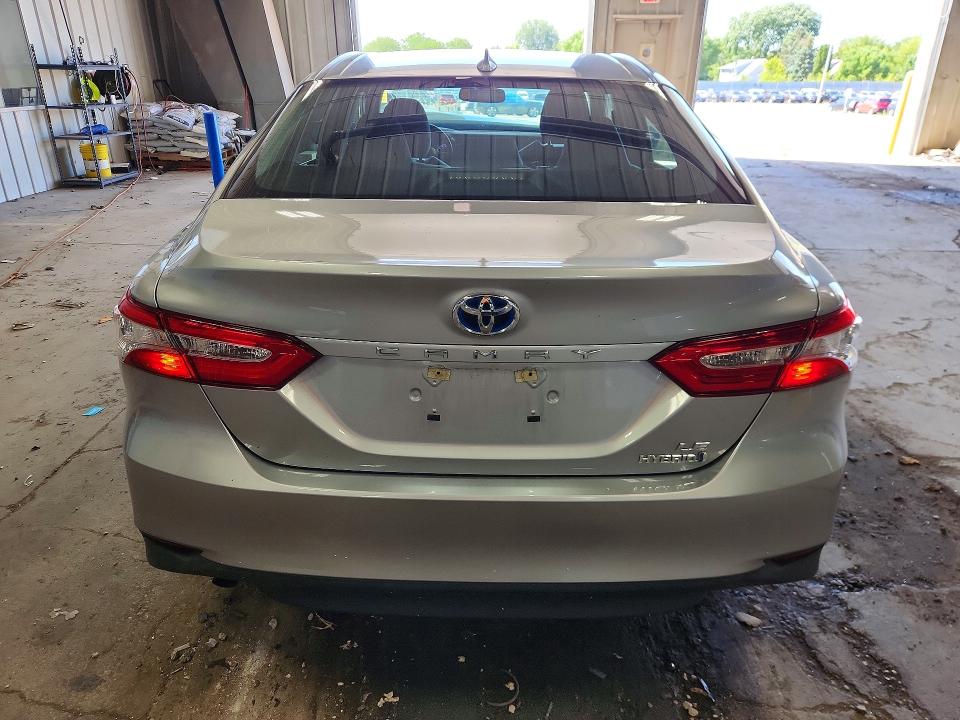 61569236 :رقم المزاد ، 4T1B31HK7KU511689 vin ، 2019 Toyota Camry مزاد بيع
