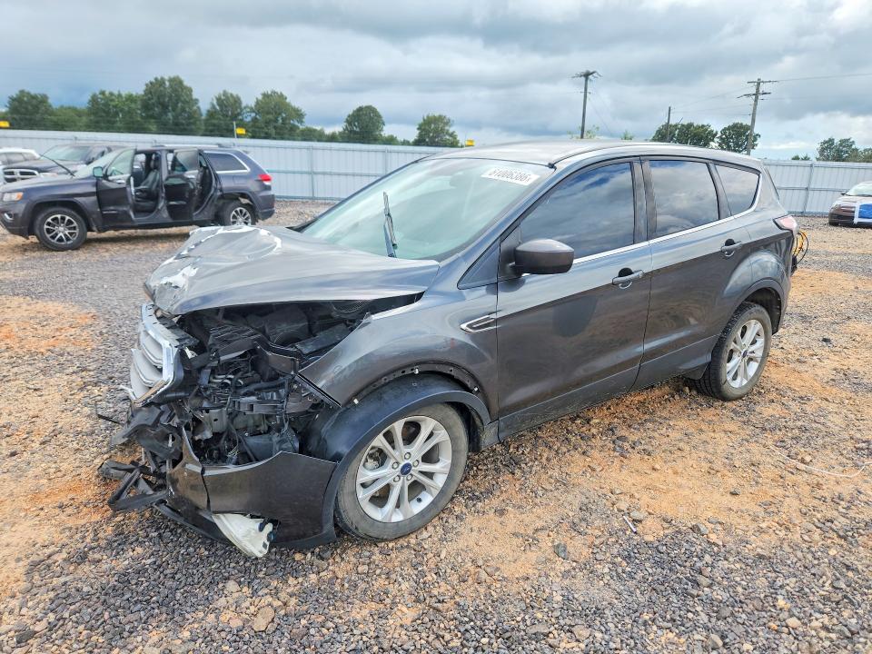 Продажа на аукционе авто 2017 Ford Escape, vin: 1FMCU9GD5HUE50242, номер лота: 61006386