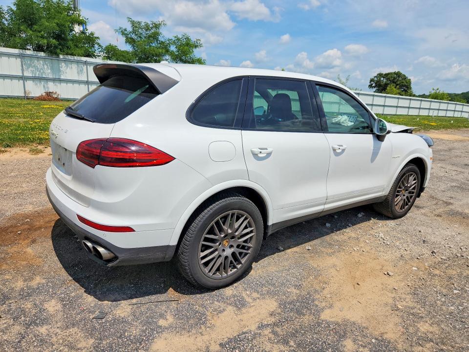 Продажа на аукционе авто 2017 Porsche Cayenne, vin: WP1AE2A2XHLA76075, номер лота: 61301176