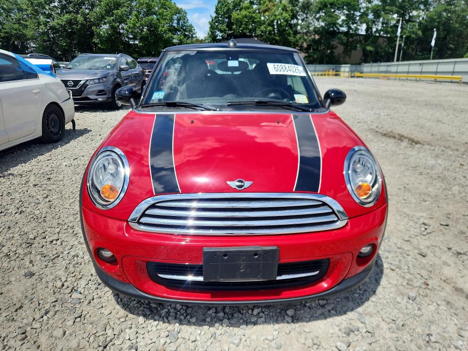 Продажа на аукционе авто 2015 Mini Cooper, vin: WMWZN3C53FT861646, номер лота: 60884026