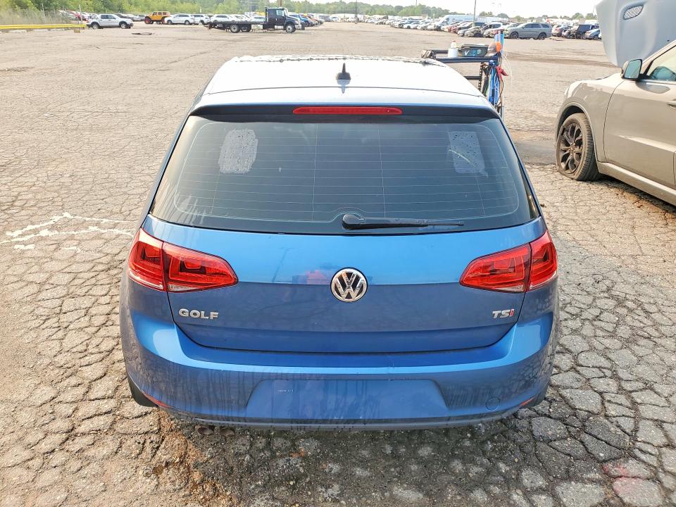 60927766 :رقم المزاد ، 3VW117AU1HM069717 vin ، 2017 Volkswagen Golf مزاد بيع