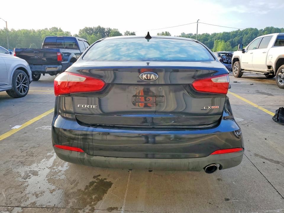 2015 Kia Forte მანქანა იყიდება აუქციონზე, vin: KNAFX4A81F5283356, აუქციონის ნომერი: 60245386