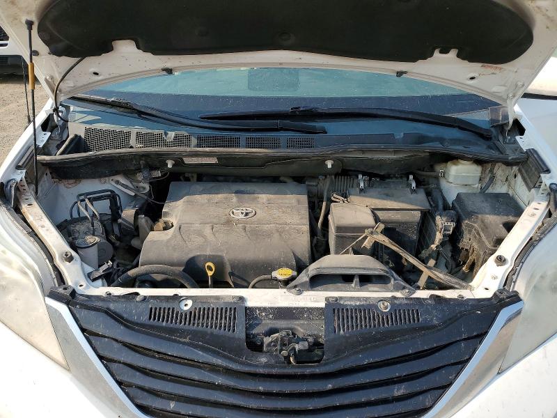 Продажа на аукционе авто 2013 Toyota Sienna, vin: 5TDKK3DC8DS337351, номер лота: 63028356