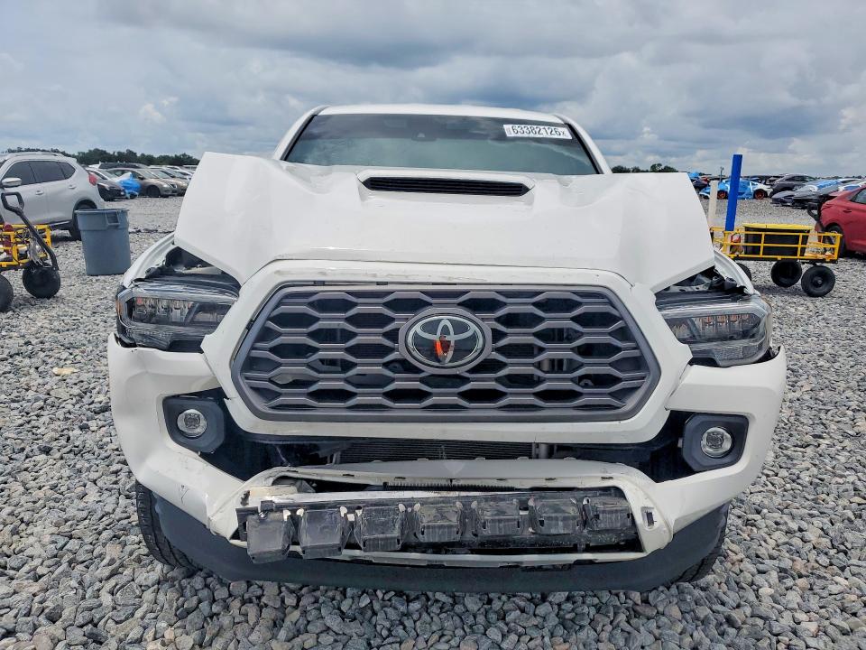 63382126 :رقم المزاد ، 3TYRZ5CN5NT020657 vin ، 2022 Toyota Tacoma مزاد بيع