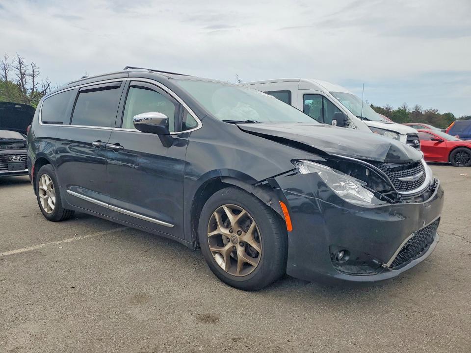 60134156 :رقم المزاد ، 2C4RC1GG8LR290165 vin ، 2020 Chrysler Pacifica مزاد بيع