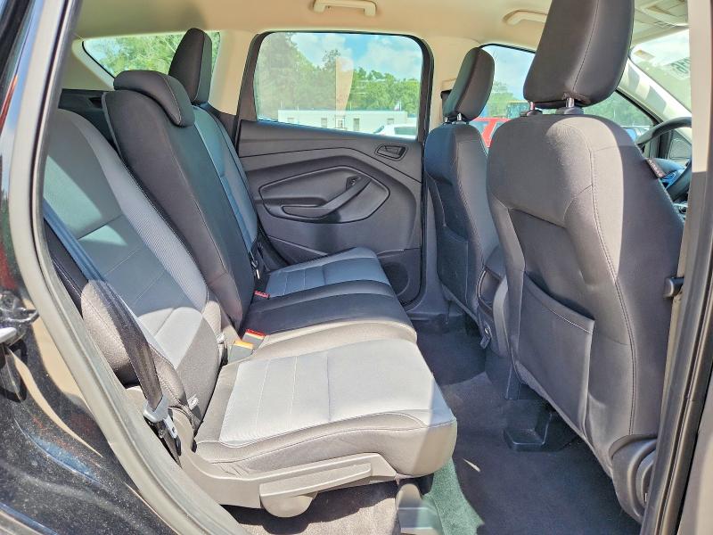 61925216 :رقم المزاد ، 1FMCU0F70JUA07168 vin ، 2018 Ford Escape مزاد بيع