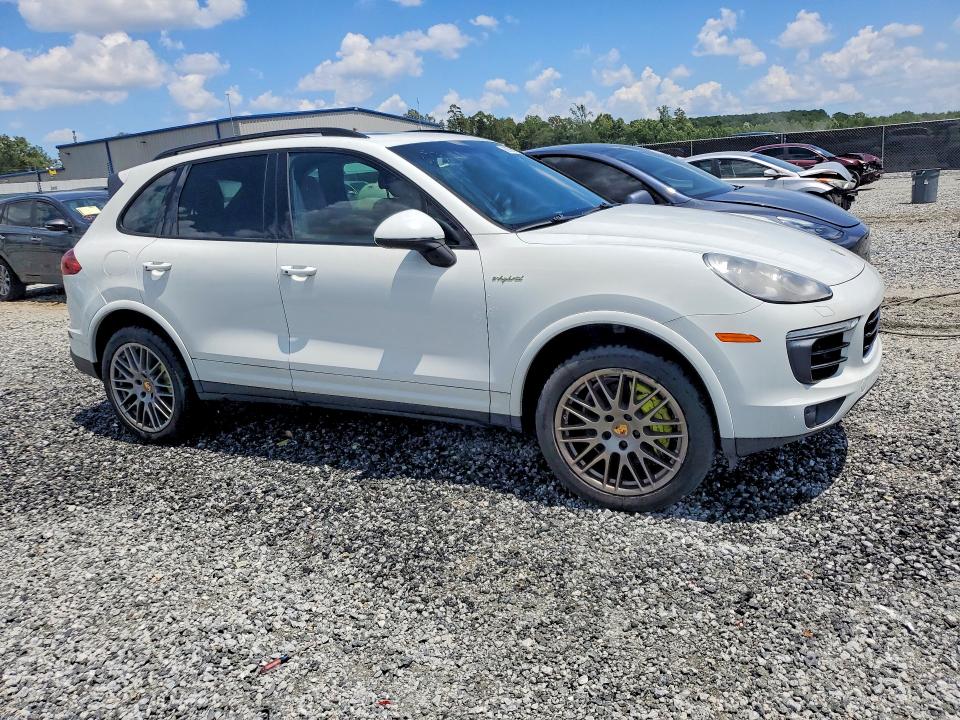 61795916 :رقم المزاد ، WP1AE2A27HLA70329 vin ، 2017 Porsche Cayenne مزاد بيع