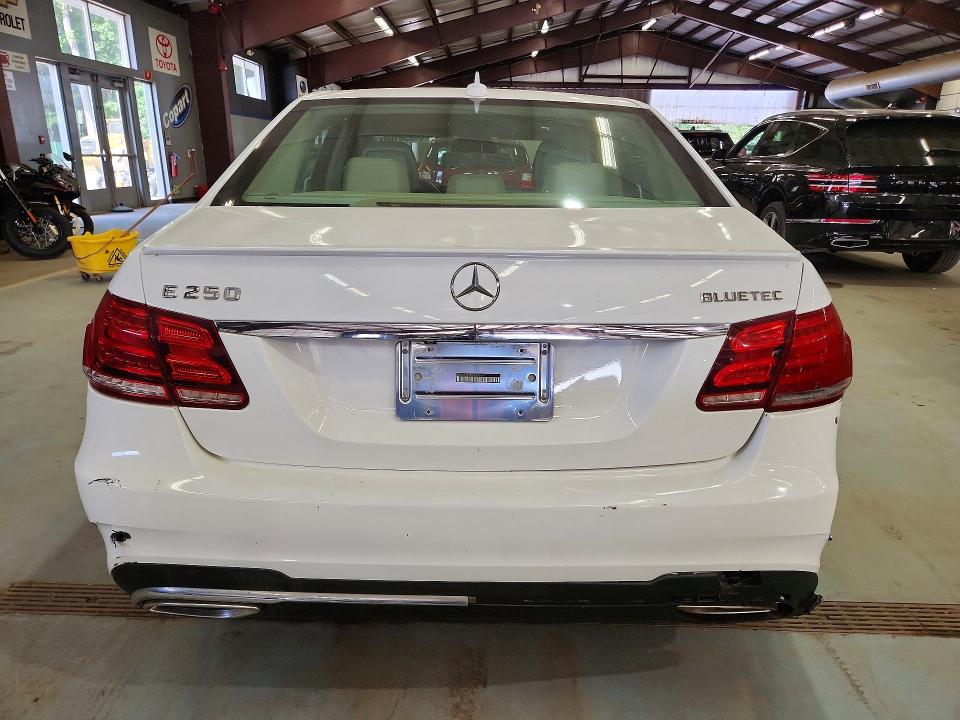 Продажа на аукционе авто 2014 Mercedes-benz E, vin: WDDHF0EB6EA879197, номер лота: 61836166