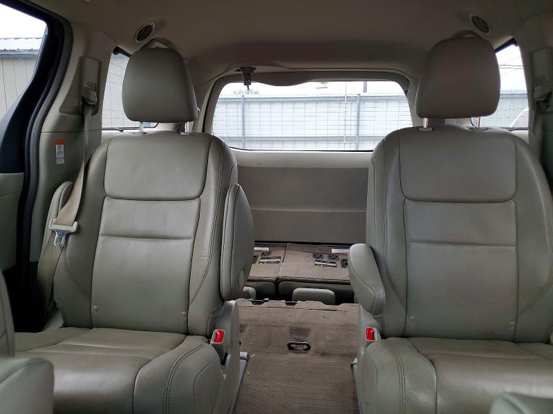 2017 Toyota Sienna მანქანა იყიდება აუქციონზე, vin: 5TDDZ3DC4HS180072, აუქციონის ნომერი: 62628416