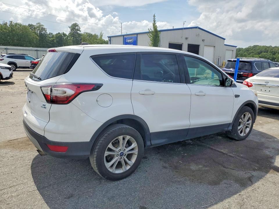 Продаж на аукціоні авто 2017 Ford Escape, vin: 1FMCU9GD9HUB05781, номер лоту: 62044236