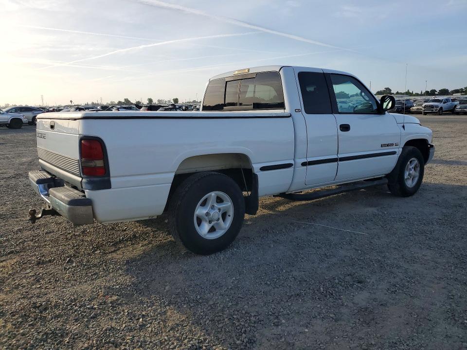 59908116 :رقم المزاد ، 1B7HC13Z1XJ561922 vin ، 1999 Dodge Ram 1500 مزاد بيع
