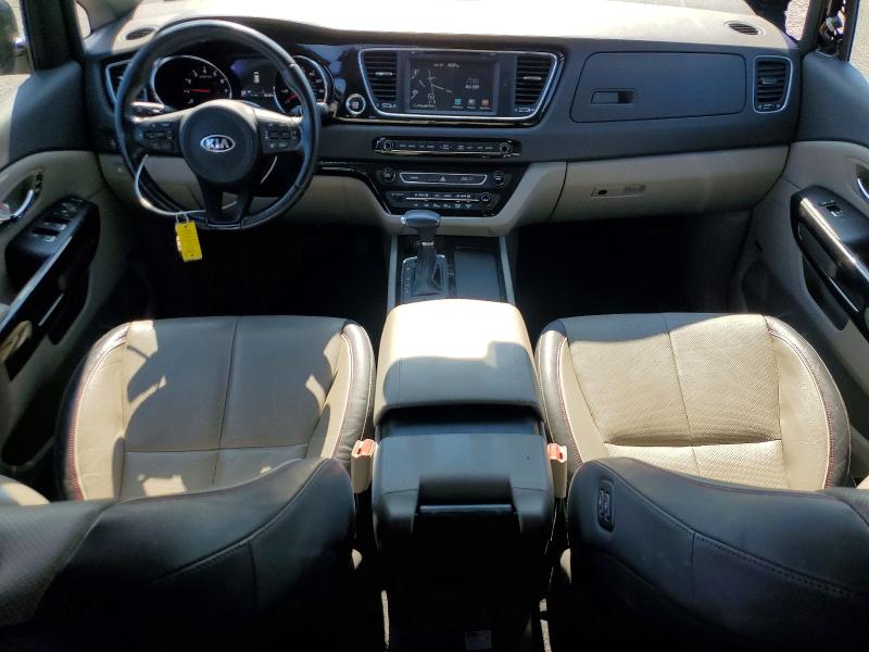 61368906 :رقم المزاد ، KNDMC5C17J6365218 vin ، 2018 Kia Sedona مزاد بيع