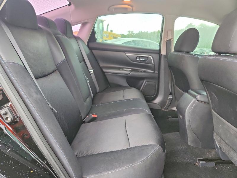 Продаж на аукціоні авто 2018 Nissan Altima, vin: 1N4AL3AP2JC221288, номер лоту: 61571116