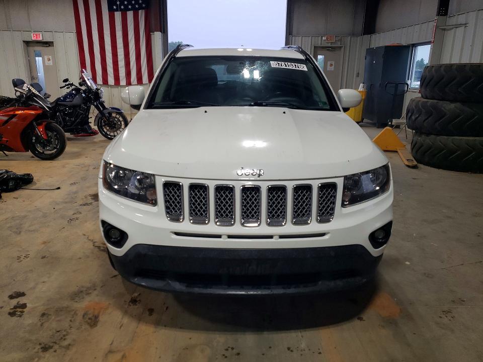 57815376 :رقم المزاد ، 1C4NJDEB1GD765595 vin ، 2016 Jeep Compass مزاد بيع