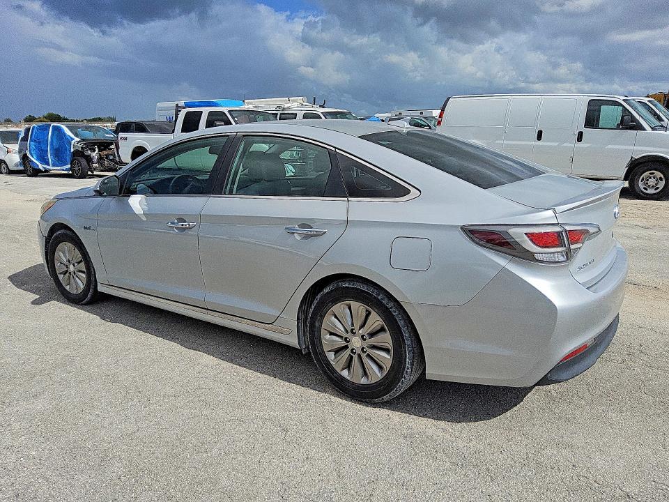 Продажа на аукционе авто 2017 Hyundai Sonata Hybrid, vin: KMHE24L13HA059170, номер лота: 61179366