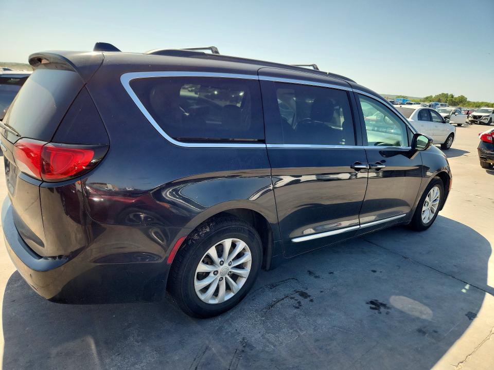 62121296 :رقم المزاد ، 2C4RC1BG1HR794376 vin ، 2017 Chrysler Pacifica مزاد بيع